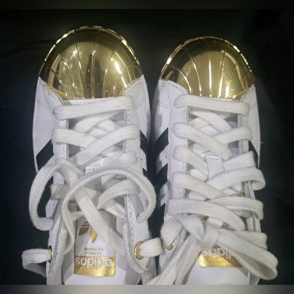 Adidas Superstar Gold Shell Toe Sneakers Youth 4.5Y Womens 6 FV3310